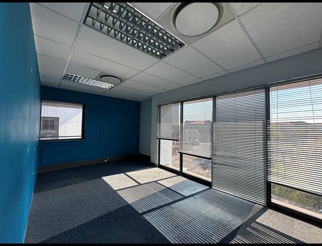 703M² OFFICE TO LET IN CENTURION CENTRAL